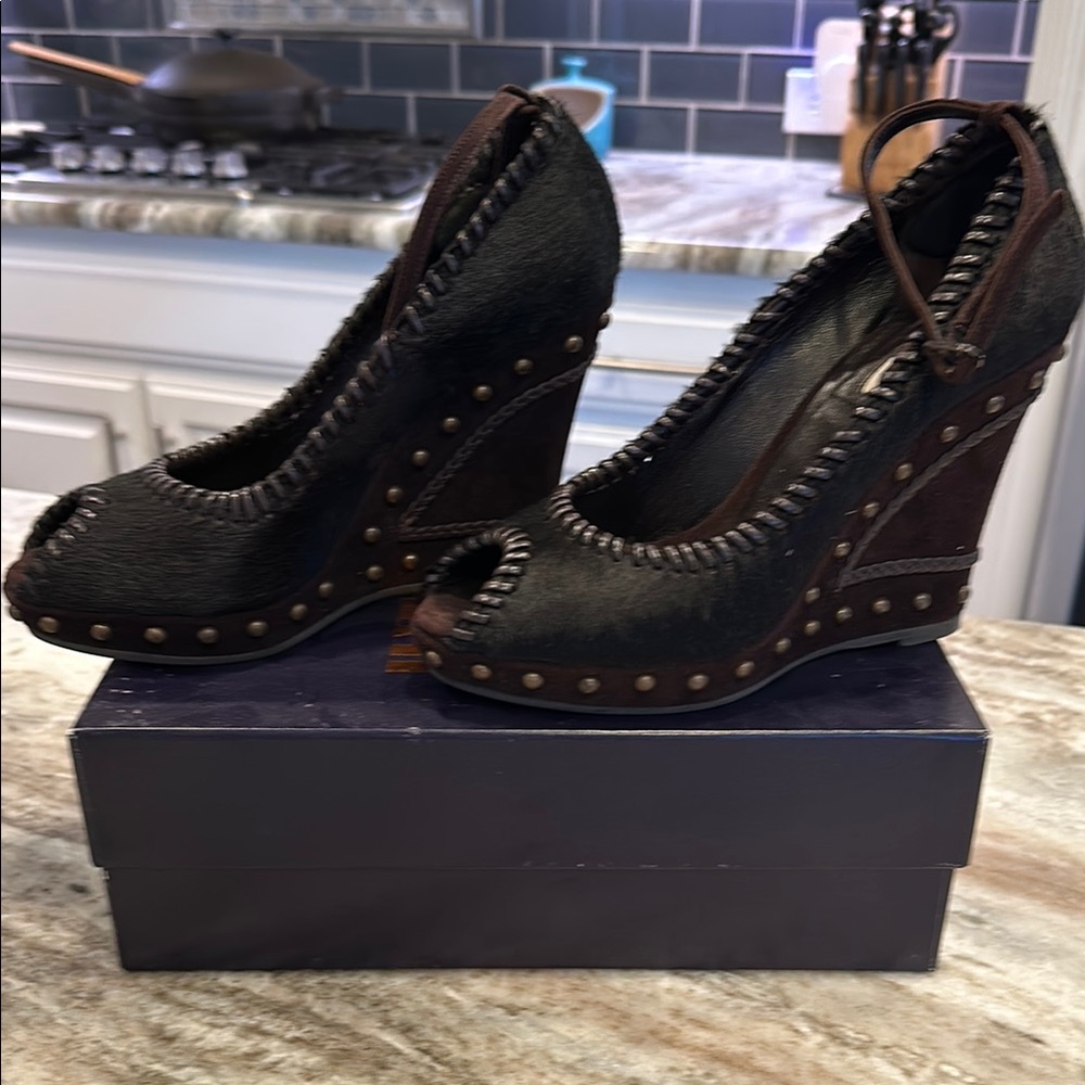 Rare Vintage Y2K Le Silla Pony Hair Studded Peep Toe Wedge - Size 8 - Picture 3 of 8